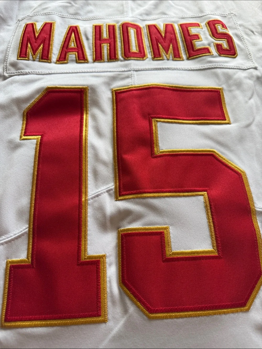 NWT Nike White Patrick Mahomes #15 Jersey Kansas City Chiefs sz XL